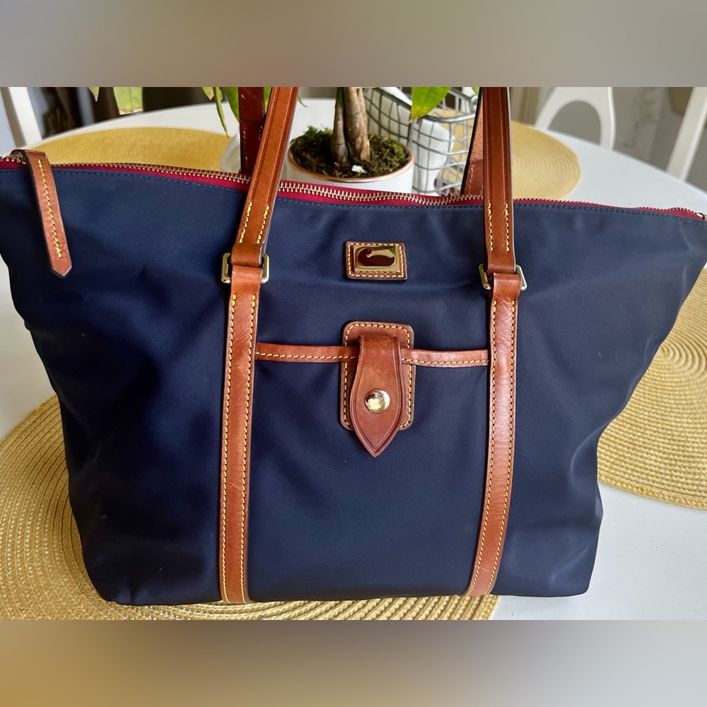 Donney & Bourke Wayfarer Zip Tote - Navy